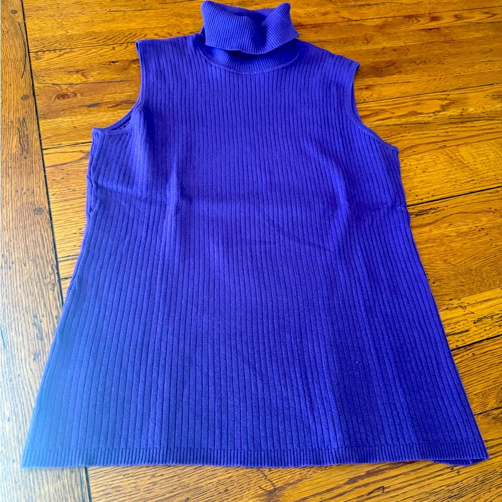 Chicos purple sleeveless turtleneck, mint condition